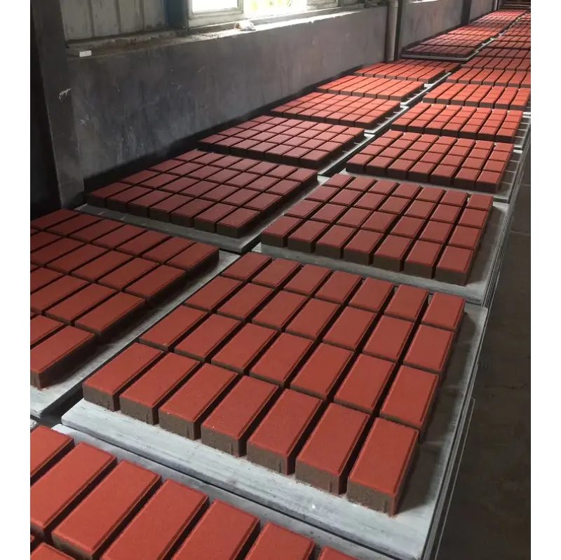 Cum designul amestecului de beton influențează în mod direct selecția materialului matriței