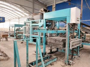 Alimentator automat de bord