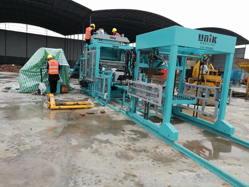 Avantajele și aplicațiile mașinilor pentru blocuri de ciment în industria construcțiilor