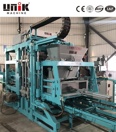 Mașină de cărămidă pentru pavaj